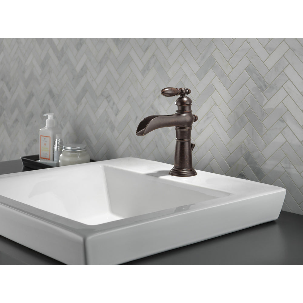 Delta Victorian Single Handle Centerset Lavatory Faucet