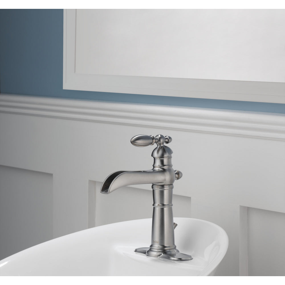 Delta Victorian Single Handle Centerset Lavatory Faucet