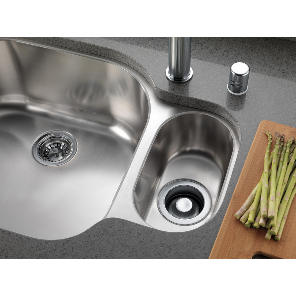 Delta Trinsic Single Handle Pull-out Kitchen Faucet
