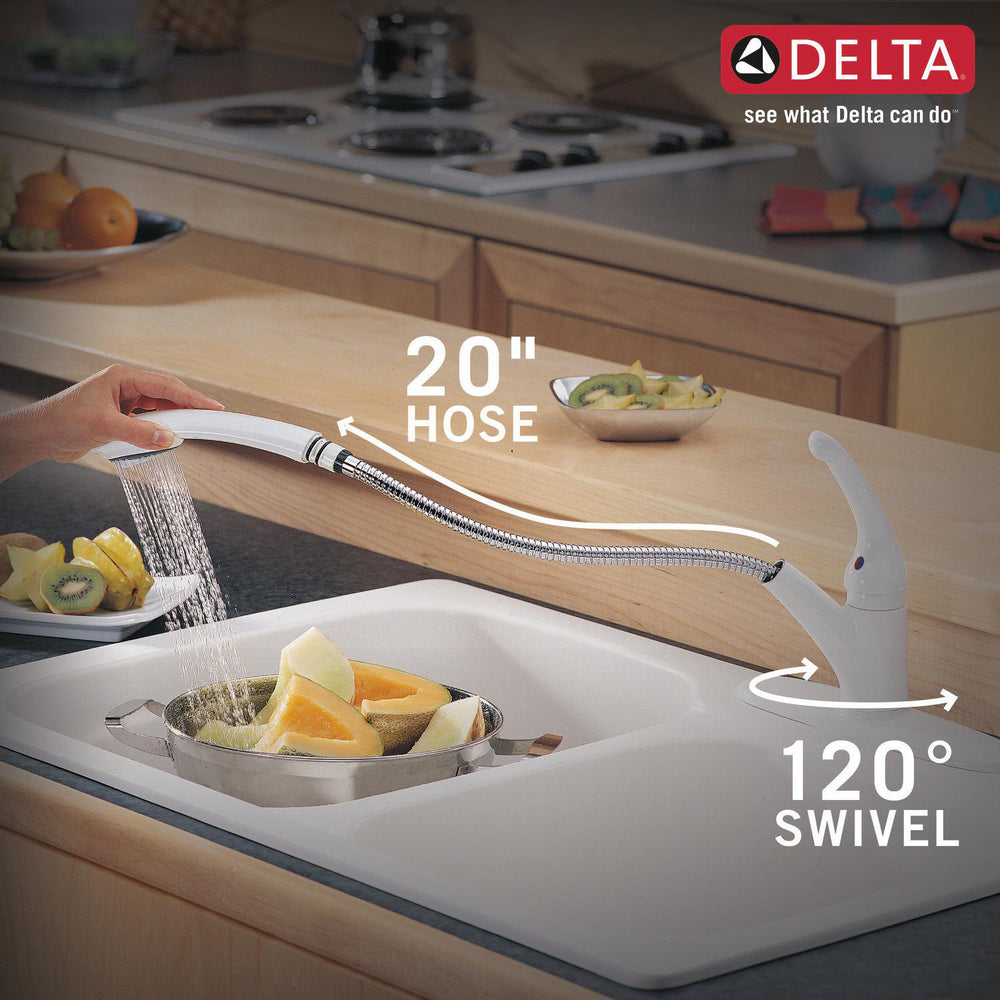 Delta Signature Single Handle Pull-out Kitchen Faucet