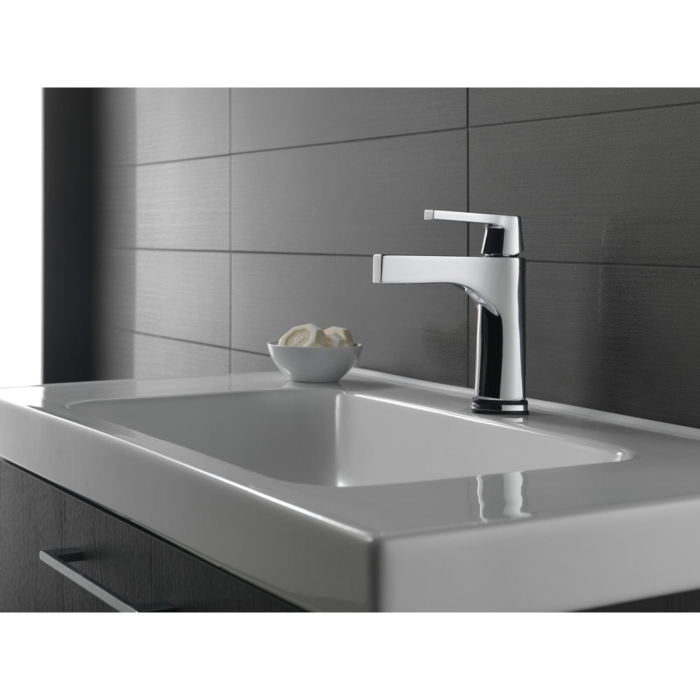 Delta Zura Single Handle Centerset Lavatory Faucet With Touch2O.xt Technology