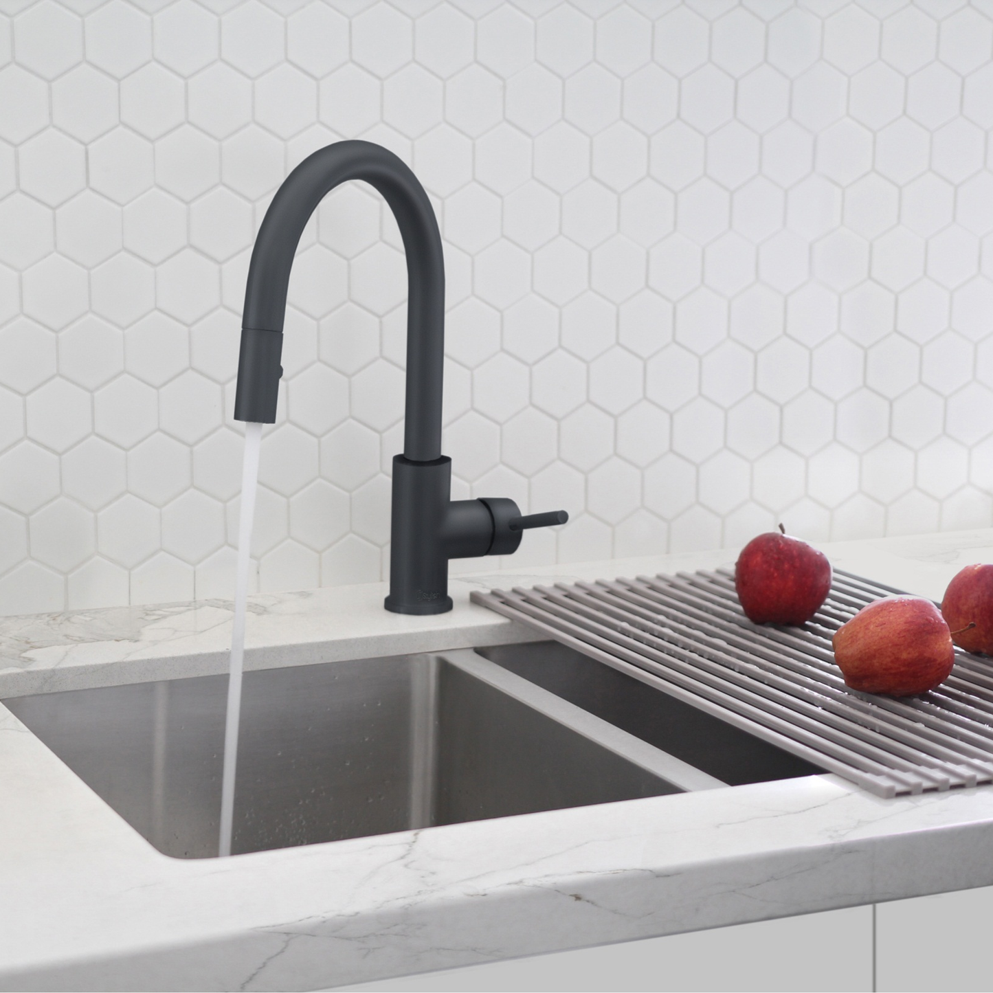 Stylish Modena 14" Kitchen Faucet Single Handle Pull Down Dual Mode Stainless Steel Matte Black Finish K-131N