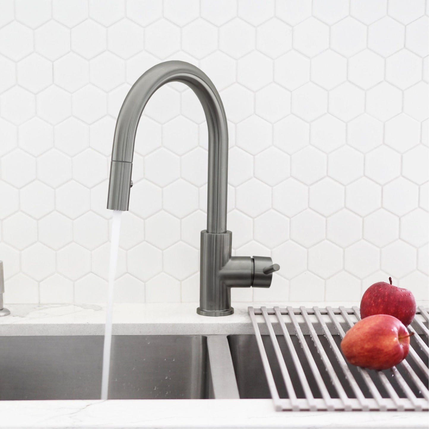 Stylish Modena 14" Kitchen Faucet Single Handle Pull Down Dual Mode Stainless Steel GunMetal Finish K-131P