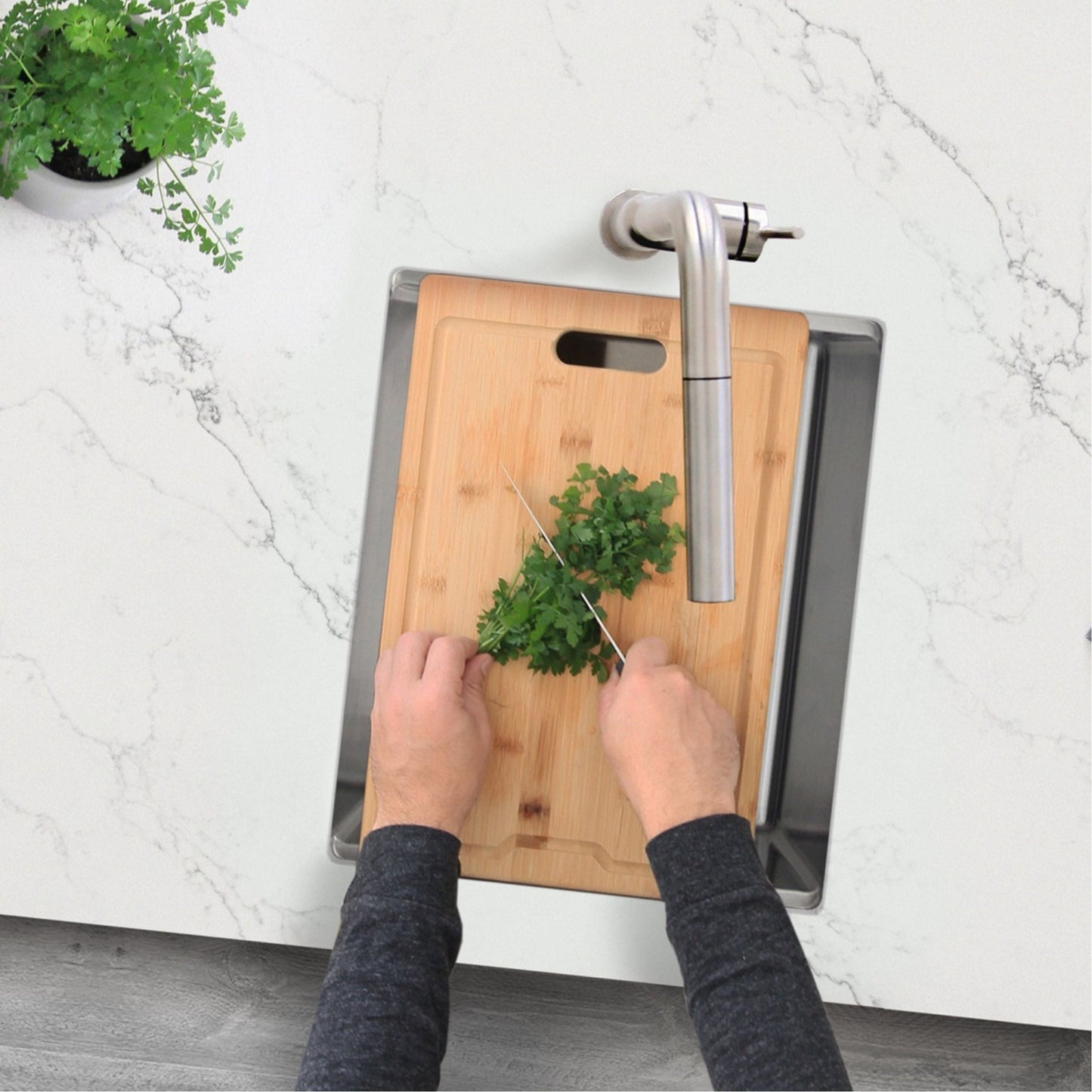 Stylish Versa15 15" x 19" Workstation Single Bowl Undermount 16 Gauge Stainless Steel Kitchen Sink with Built in Accessories S-610W