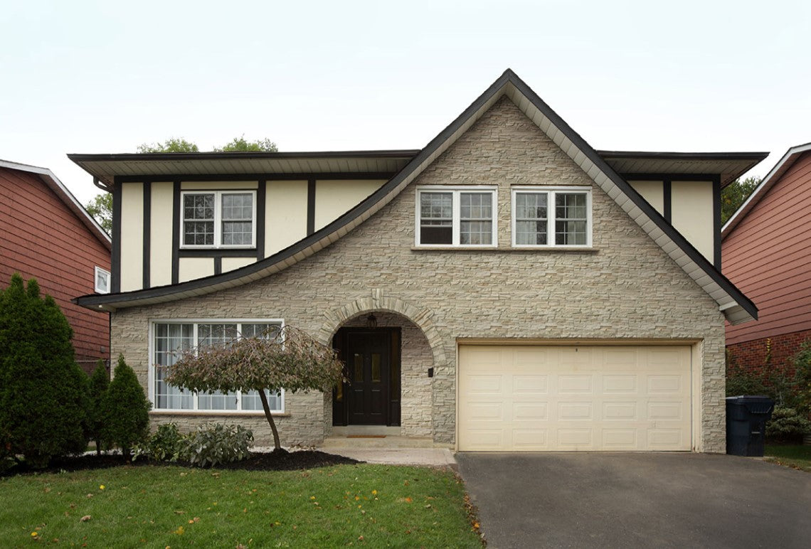 PENINSULA CREAM STACKED STONE