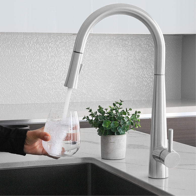 Stylish Siena Kitchen Faucet Single Handle Pull Down Dual Mode Stainless Steel Polished Chrome Finish K-135C