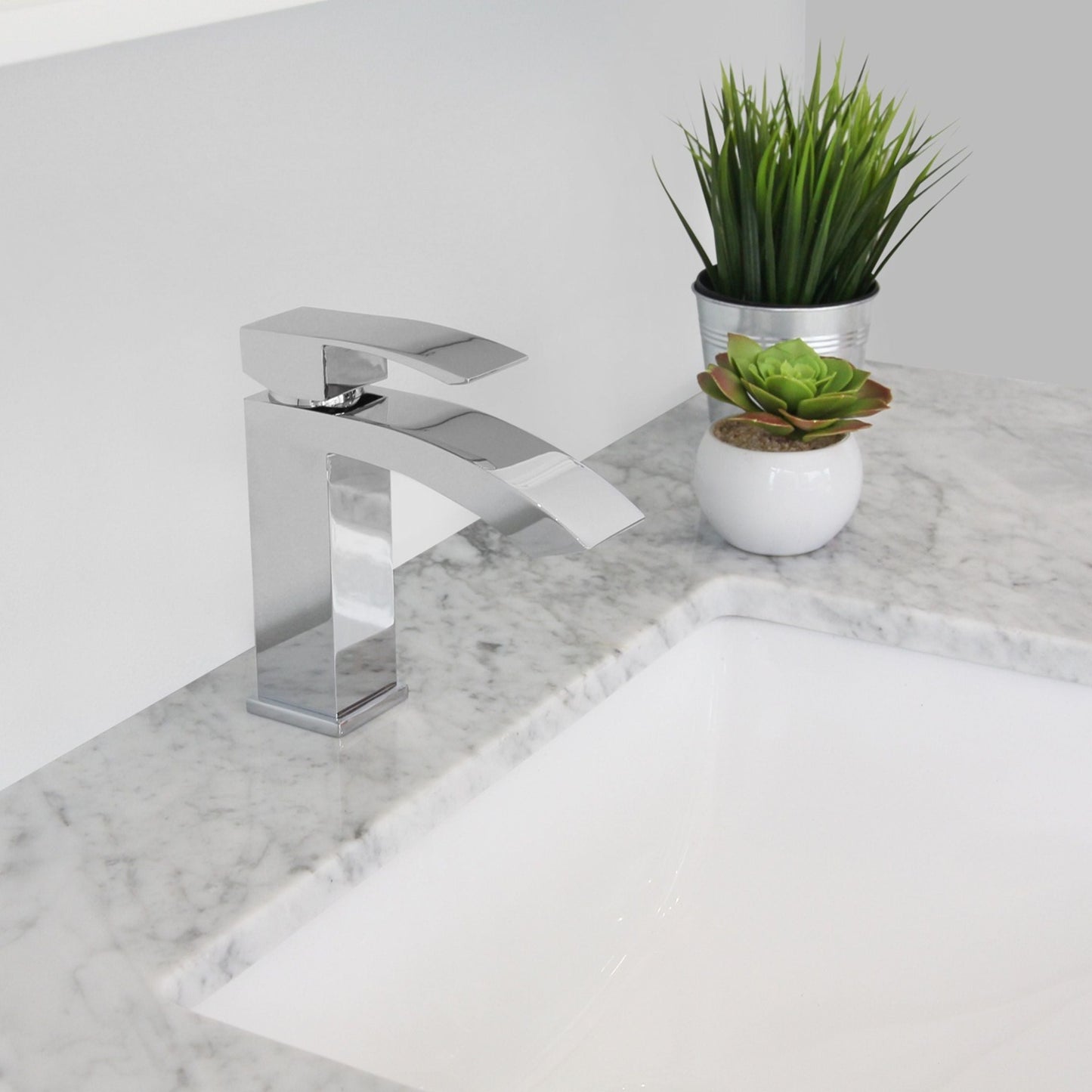 Stylish Sabana Single Handle 7" Bathroom Faucet for Single Hole Brass Basin Mixer Tap, Polished Chrome Finish B-109C