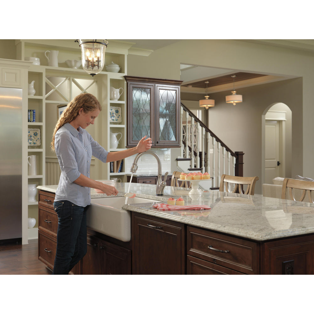 Delta LELAND Single Handle Pull-Down Kitchen Faucet with Touch2O and ShieldSpray Technologies- Spotshield Stainless