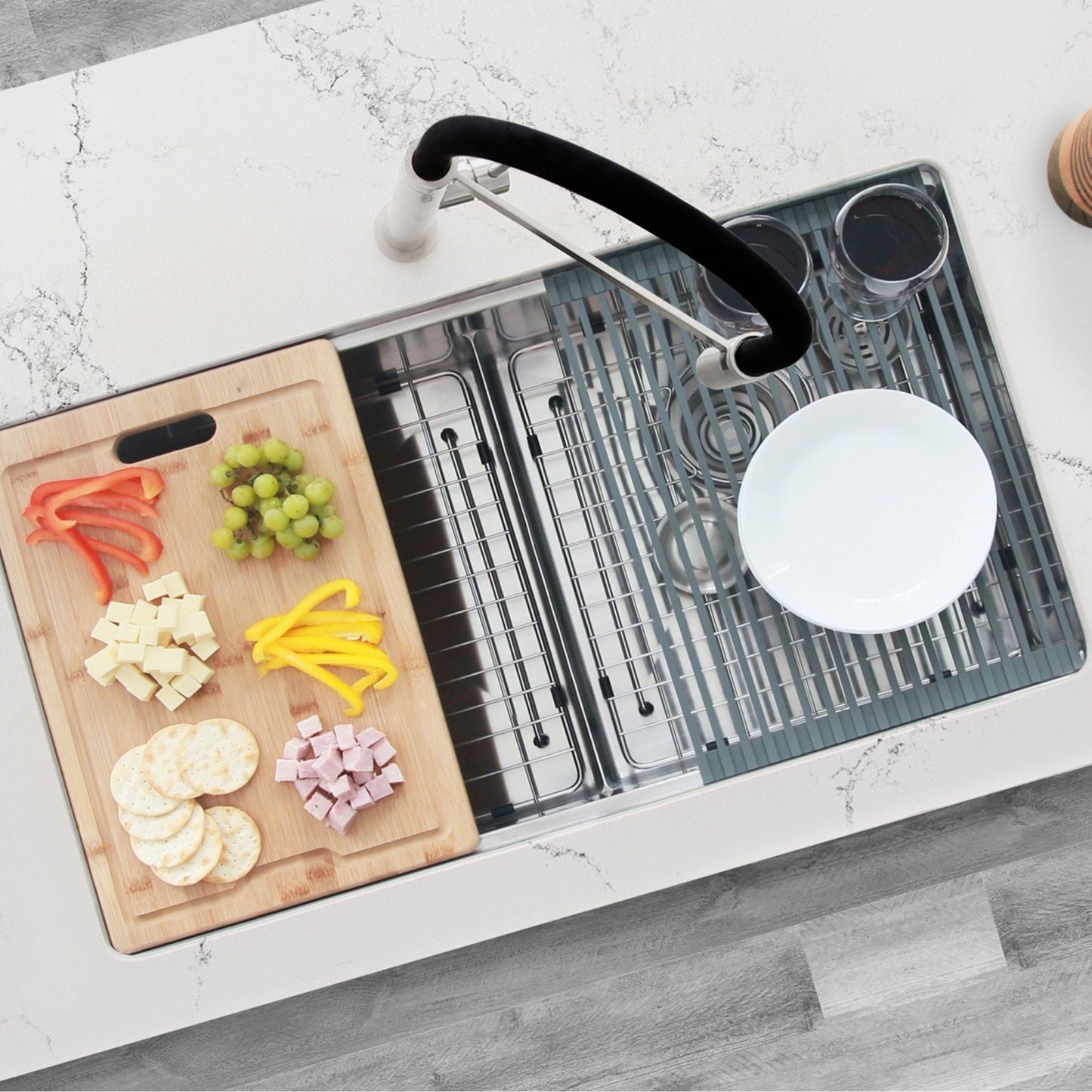 Stylish Versa32 32" x 19" Workstation Double Bowl Undermount Kitchen Sink with Built in Accessories S-601W