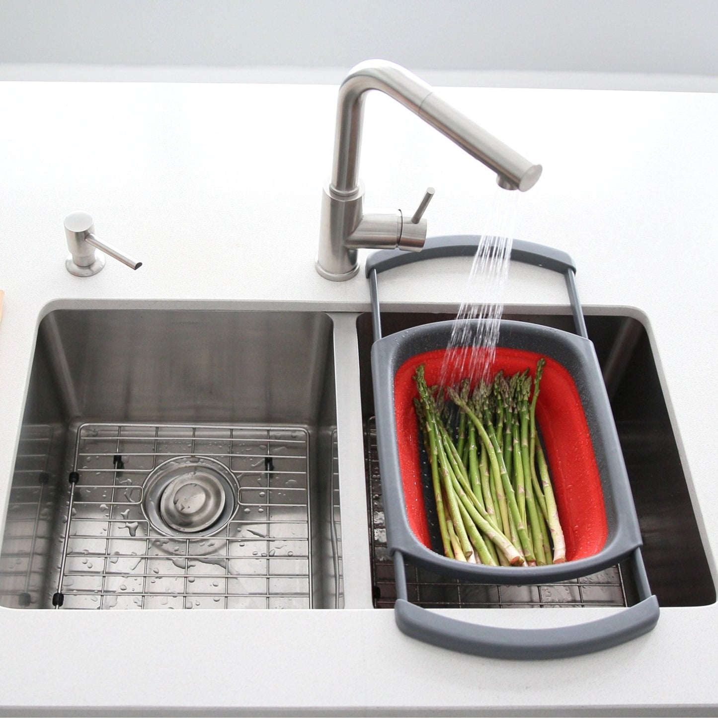 Stylish 13" Collapsible Over the Sink Colander A-905