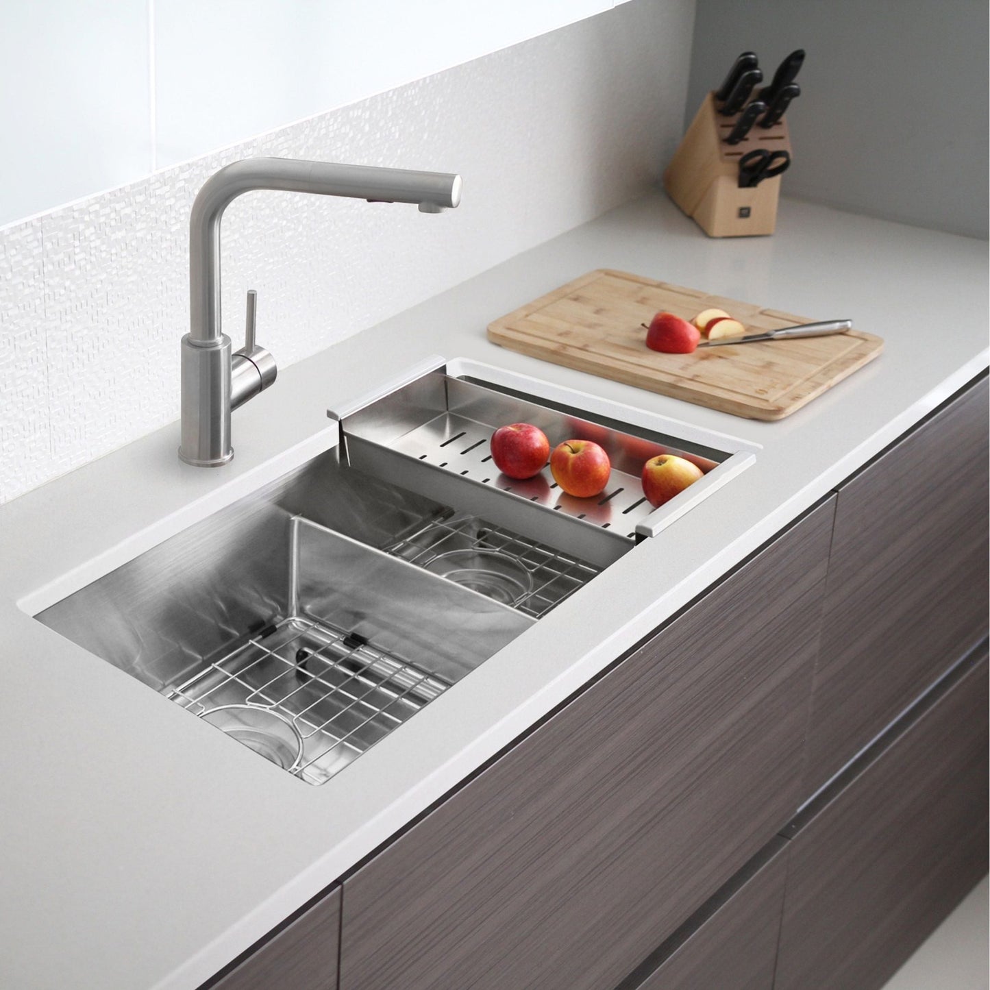 Stylish Roomy 32" x 18" Low Divider 60-40 Double Bowl Undermount Stainless Steel Kitchen Sink S-325XG