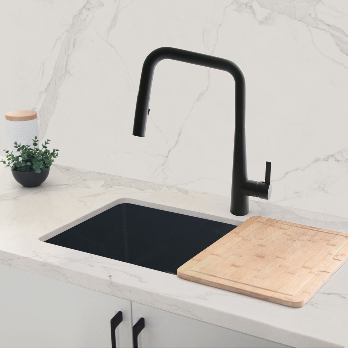 Stylish Turin 17" Kitchen Faucet Single Handle Pull Down Dual Mode Lead Free Matte Black K-143N