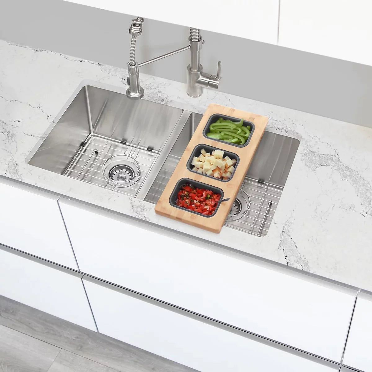 Stylish Azuni 18" Kitchen Sink Bamboo Serving Board Set With 3 Containers A910